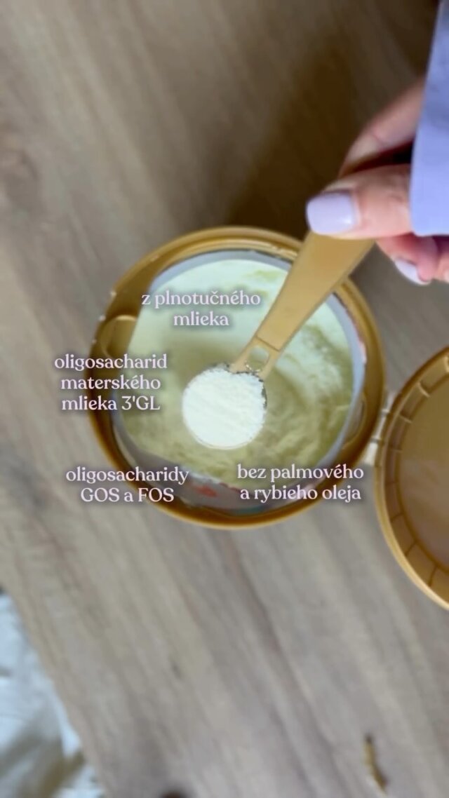 Jedna odmerka plná… lásky. 💜 Receptúra z plnotučného mlieka inšpirovaná materským mliekom. Plná a krémová chuť, ktorá si získa každé bruško.

Pretože tí najmenší vedia, čo je dobré. 👶🫶

Bez kompromisov. Naplno. ✨

Dôležité upozornenie: Dojčenie je najlepší spôsob výživy. Dojčenská výživa by sa mala používať iba na odporúčanie lekára. Spôsob použitia a ďalšie informácie na obaloch. Potravina na osobitné výživové účely.